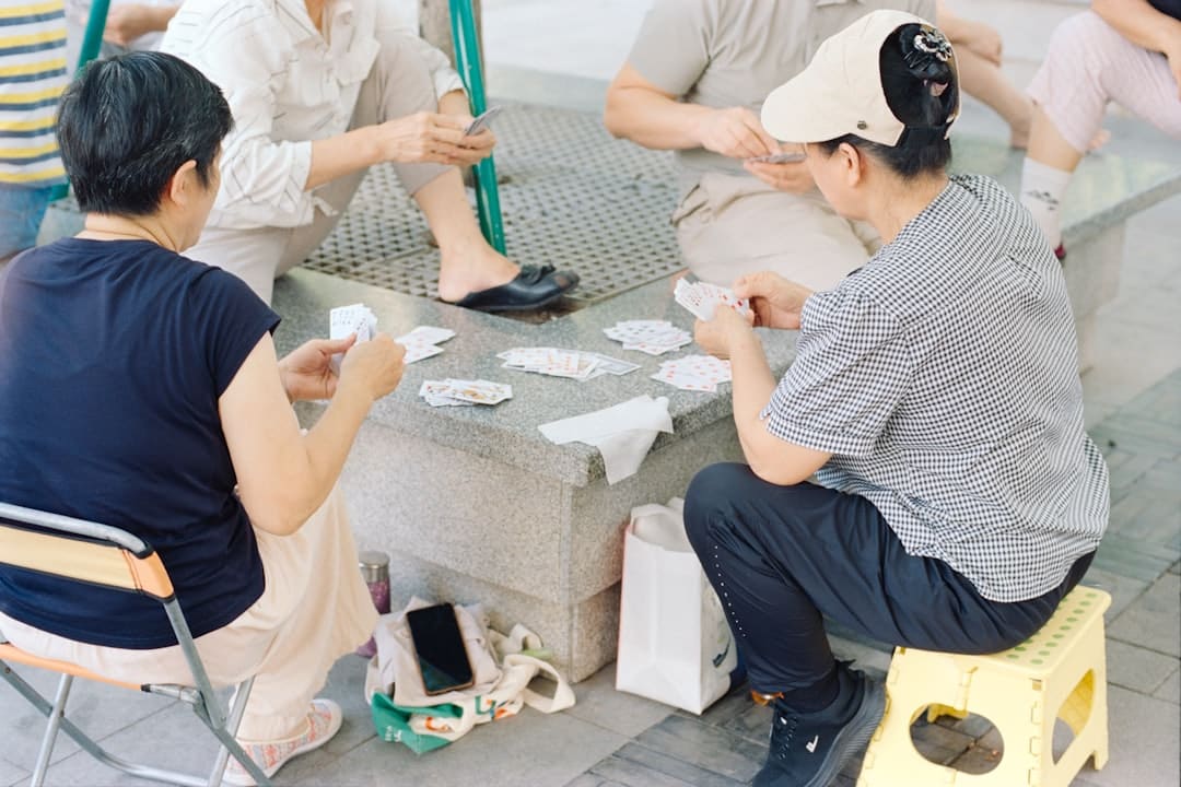 车企与智驾提供商加深合作 宝马联手Momenta发布专属智驾系统